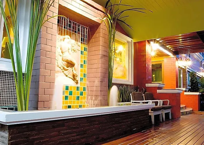 Oyo 280 Thai Garden 酒店 3*